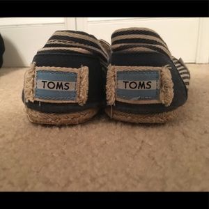 Navy Toms